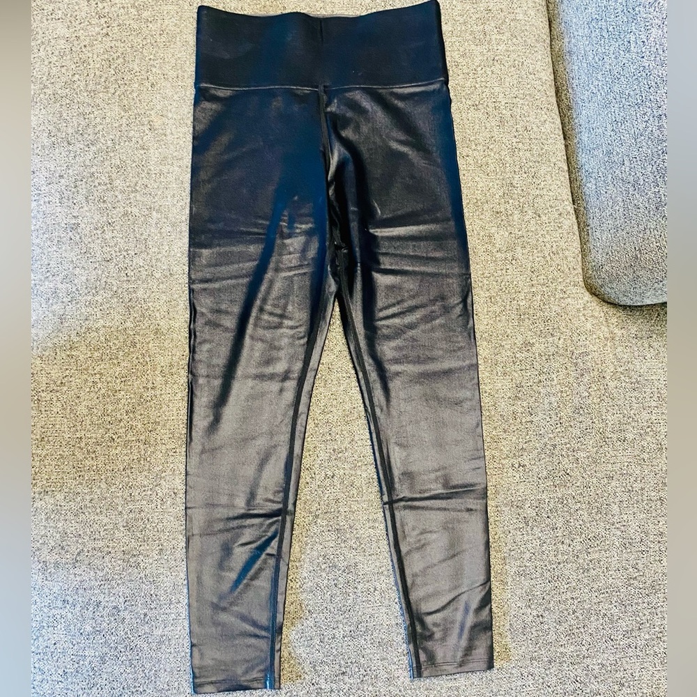 Carbon38 Takara shiny leggings